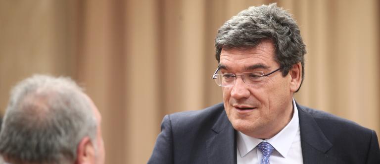 Ministro Escriva ayudas autonomos