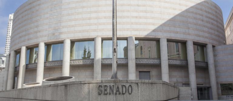 Senado y senda de deficit