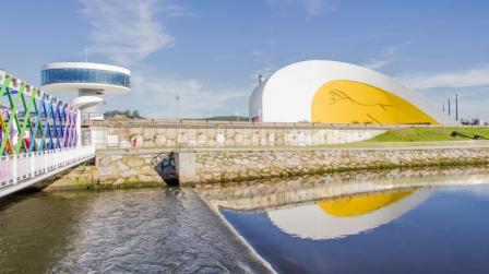 Condena por el centro Niemeyer