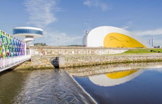 Condena por el centro Niemeyer