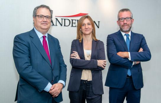José Miguel López García, Arancha Bengoechea y José Vicente Morote.