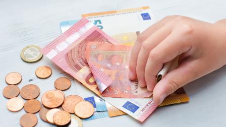 imagen ayuda economica