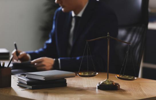 Justicia y procedimiento penal encausado_imagen