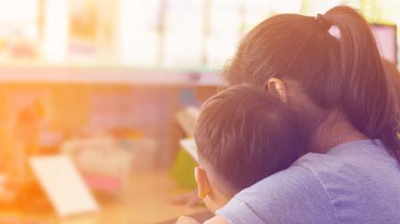 Sentencia madre alejamiento hijo_imagen