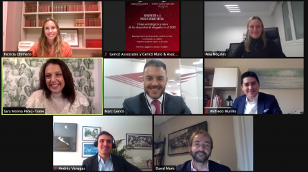 Mesa de debate. GMAGA