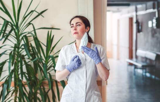 Sobrecarga laboral sanitaria