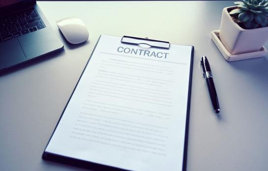 Contrato de trabajo_contrato laboral_imagen