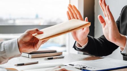 Corruption,And,Bribery,businessman,Manager,Refusing,Receive,Money,From,Business,Man