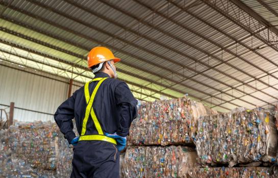 Gestion de residuos y envases de plasticos_imagen