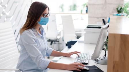 Trabajadora_empleada_funcionario