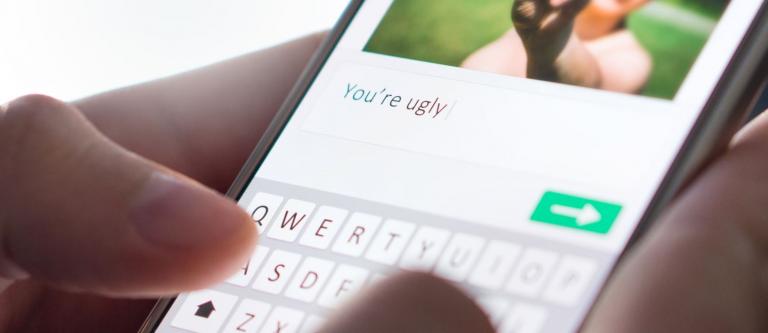 Condena por mandar whatsapp