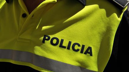 Vestuario policia sentencia_imagen
