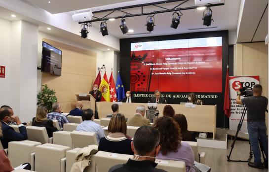 Vista del salón de actos del ICAM durante la inauguración del XVI Foro contra la violencia vial_imagen