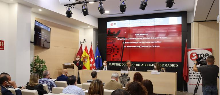 Vista del salón de actos del ICAM durante la inauguración del XVI Foro contra la violencia vial_imagen