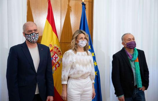 Ministra Díaz y sindicatos-img