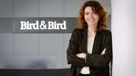 Julia Fernández Pita – RRHH – Bird & Bird