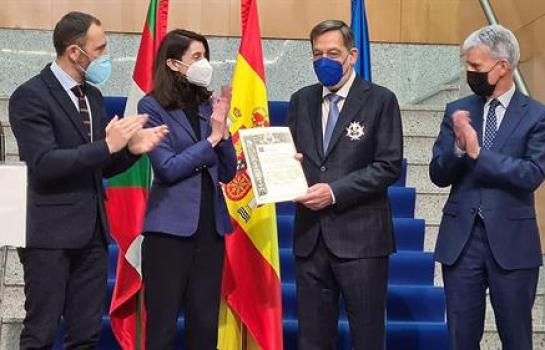Entrega de condecoración de San Raimundo de Peñafort_img