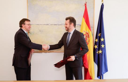 José Ángel Martínez Sanchiz y Rodrigo Buenaventura-img