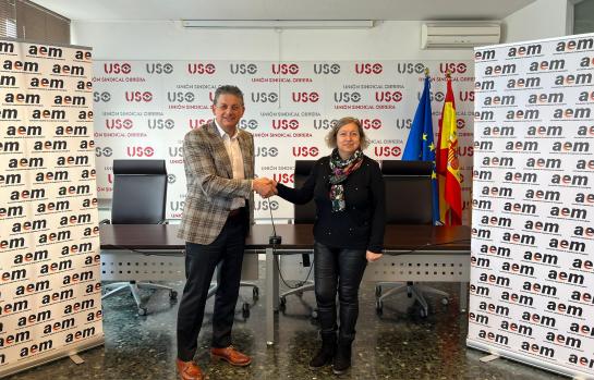 Firma convenio mensajeria-img