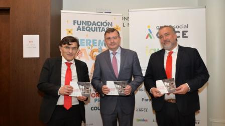 Fundación ONCE presenta una guía para notarios