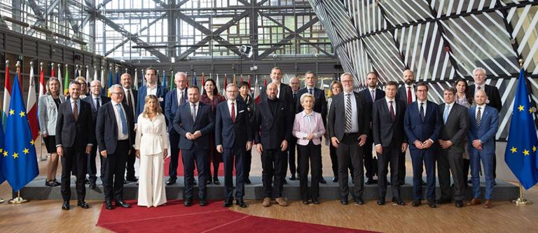 Cumbre social tripartita