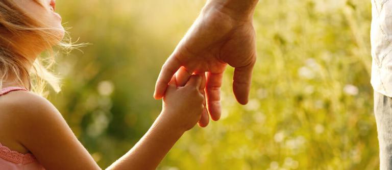 La suspension del regimen de visitas de padre a hija_img