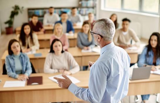 Estudiantes y becas del Gobierno_img