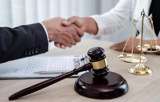Negociacion de jueces y fiscales por el salario_img