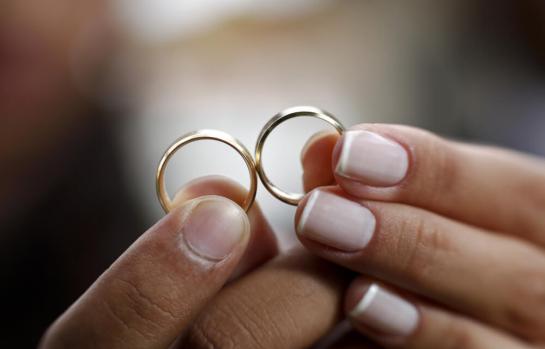 Firma de matrimonio ante notario_img