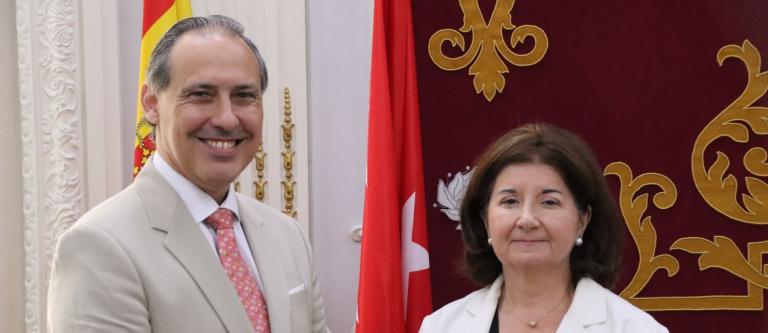Decano y Ana Buitrago Fundacion ICAM_img