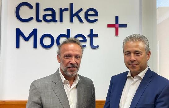 Foto 1-ClarkeModet y Arosa- Luis de Torres Group Ceo de ClarkeModet y Julio Fdez-Clemente Director General de Arosa