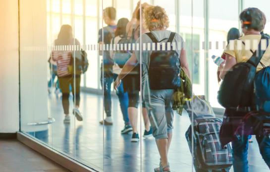 Vuelo con destino oculto y pasajeros_img