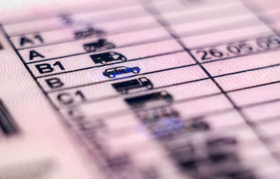 Permiso de conducir y delito de falsedad_img