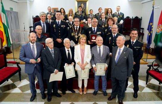 Botones de Oro y distinciones ICA Granada 23_img