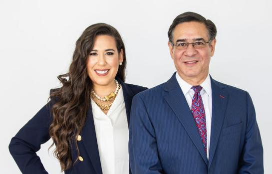 Christine y Carlos despacho Concepcion Global_img