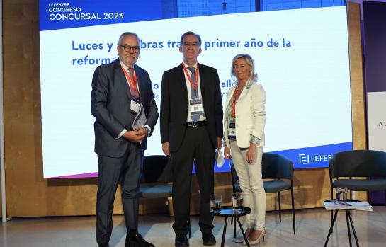 De izq a dcha Juan Pujol, Ignacio Sancho Gargallo y María Enciso