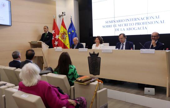 De izq. a dcha_Eugenio Ribón, Javier Ramírez, Ana Buitrago, José Ignacio Monedero y José Tejada secreto profesional_img