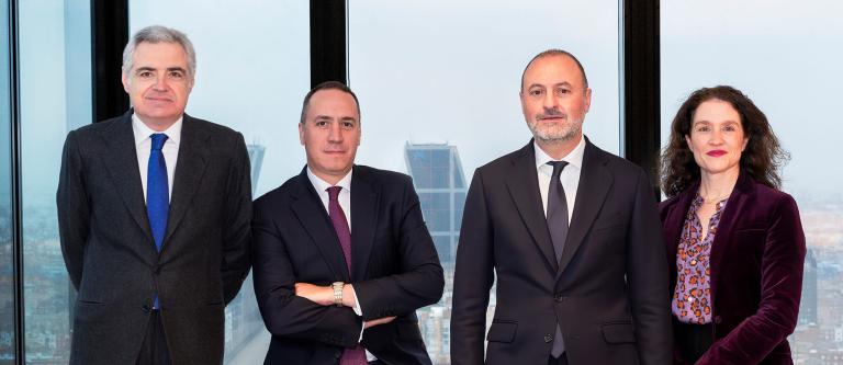 Pérez-Llorca estructura directiva_img