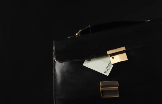 Delito de deslealtad profesional de procurador_img