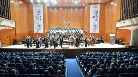 Auditorio y orquesta Fundación Notariado_img