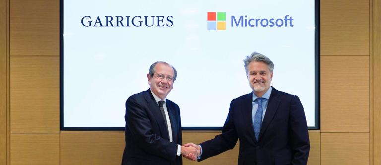 Fernando Vives, Garrigues y Alberto Granados, Microsoft_img