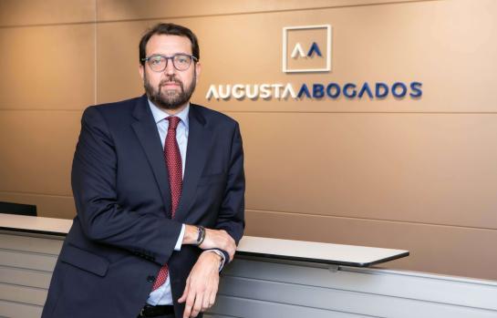 Luis Cordon_Augusta Abogados_img