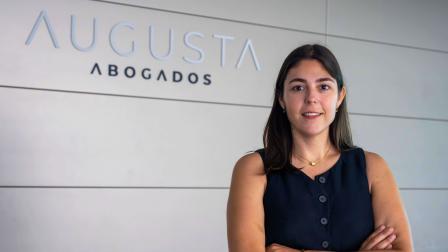 Júlia Bacaria Gea_Augusta Abogados_img