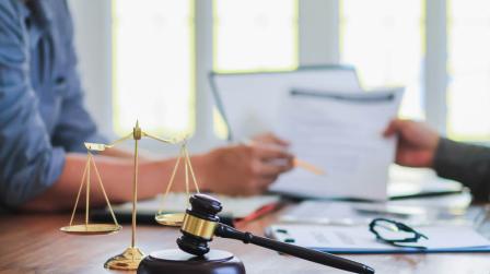 Derecho administrativo y caducidad_img