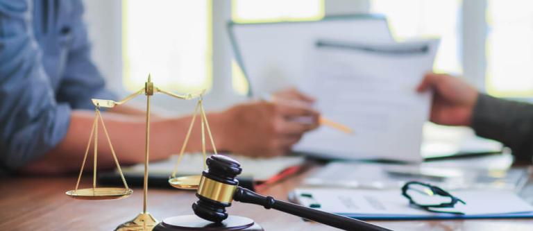 Derecho administrativo y caducidad_img