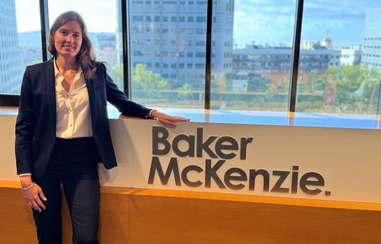 Baker McKenzie Júlia Samsó_img