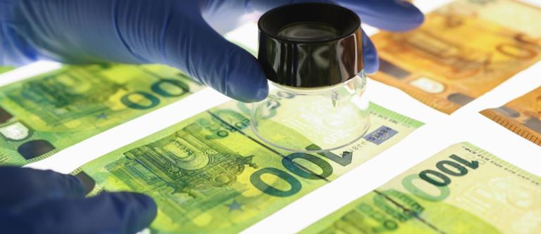 Billetes falsos