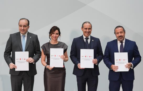 Firma del acuerdo para rezorzar la asistencia jurídica gratuita y el turno de oficio en la Comunidad de Madrid_img