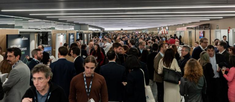 photo_5886582451508201611_y