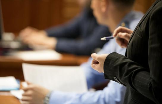 El jurado de un tribunal_img